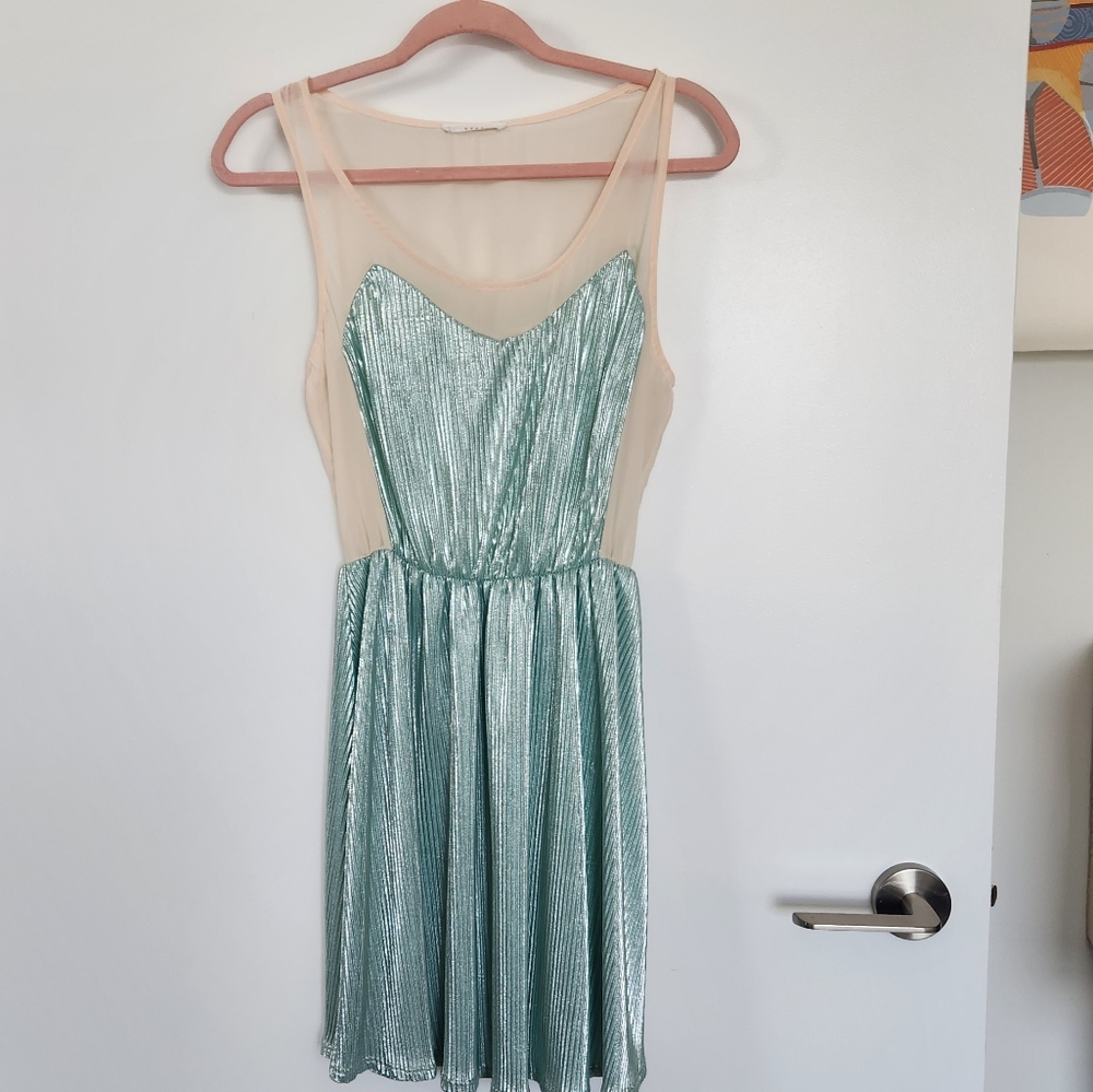 Elegant Mint Green Pleated Dress